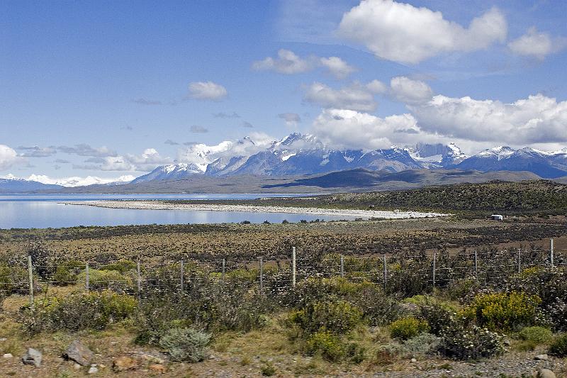 20071213 114610 D200 3900x2600 v2.jpg - Torres del Paine National Park